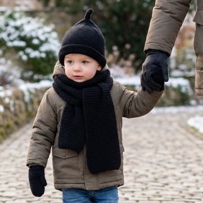 Bonnet bebe balade papa main