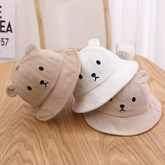 chapeau bébé table variante