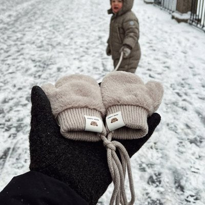 Moufle bébé kaki démonstration