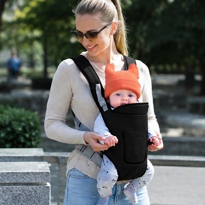 porte bébé physiologique noir maman lunette soleil