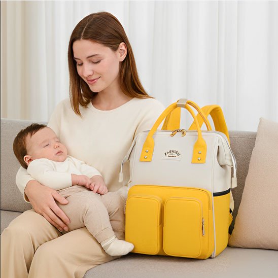 sac a dos bebe jaune endormi